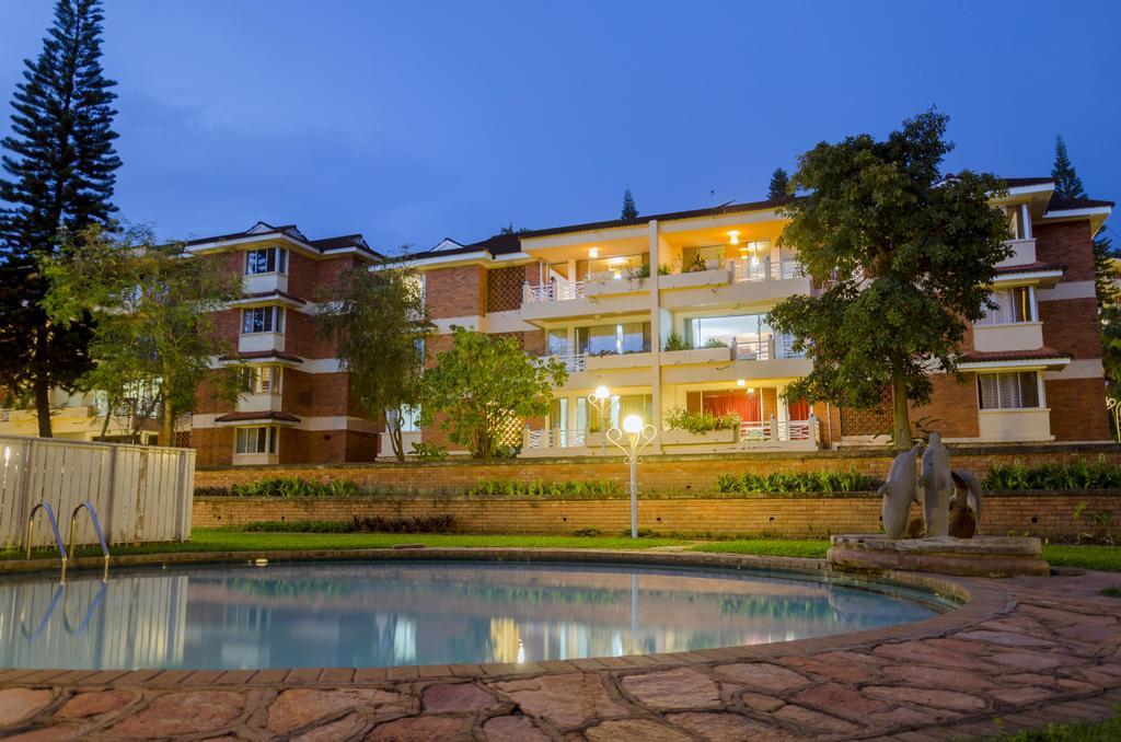Golf Course Apartments كامبالا المظهر الخارجي الصورة