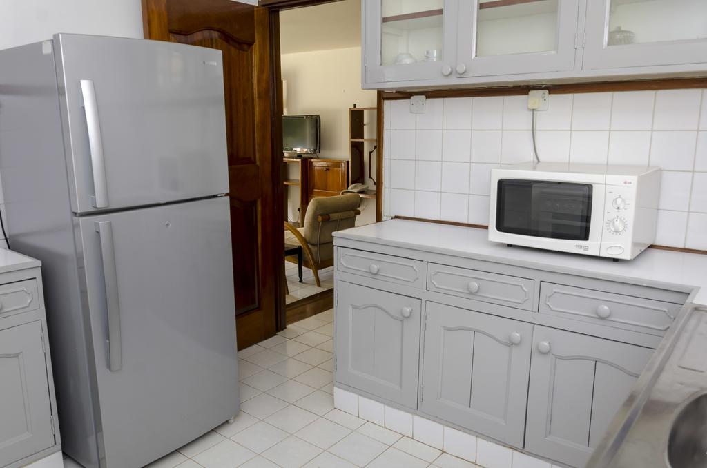 Golf Course Apartments كامبالا المظهر الخارجي الصورة
