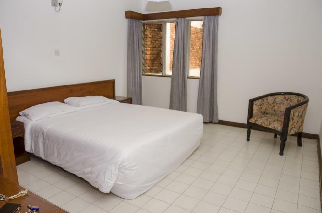 Golf Course Apartments كامبالا المظهر الخارجي الصورة