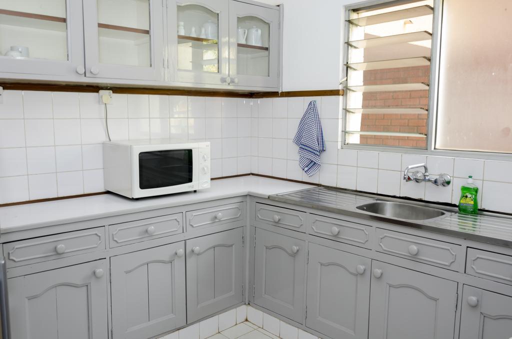 Golf Course Apartments كامبالا المظهر الخارجي الصورة