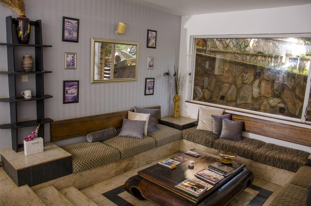 Golf Course Apartments كامبالا المظهر الخارجي الصورة